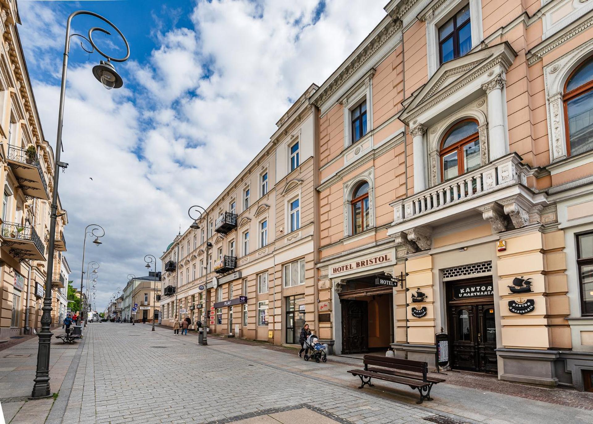 Hotel Bristol Kielce Extérieur photo