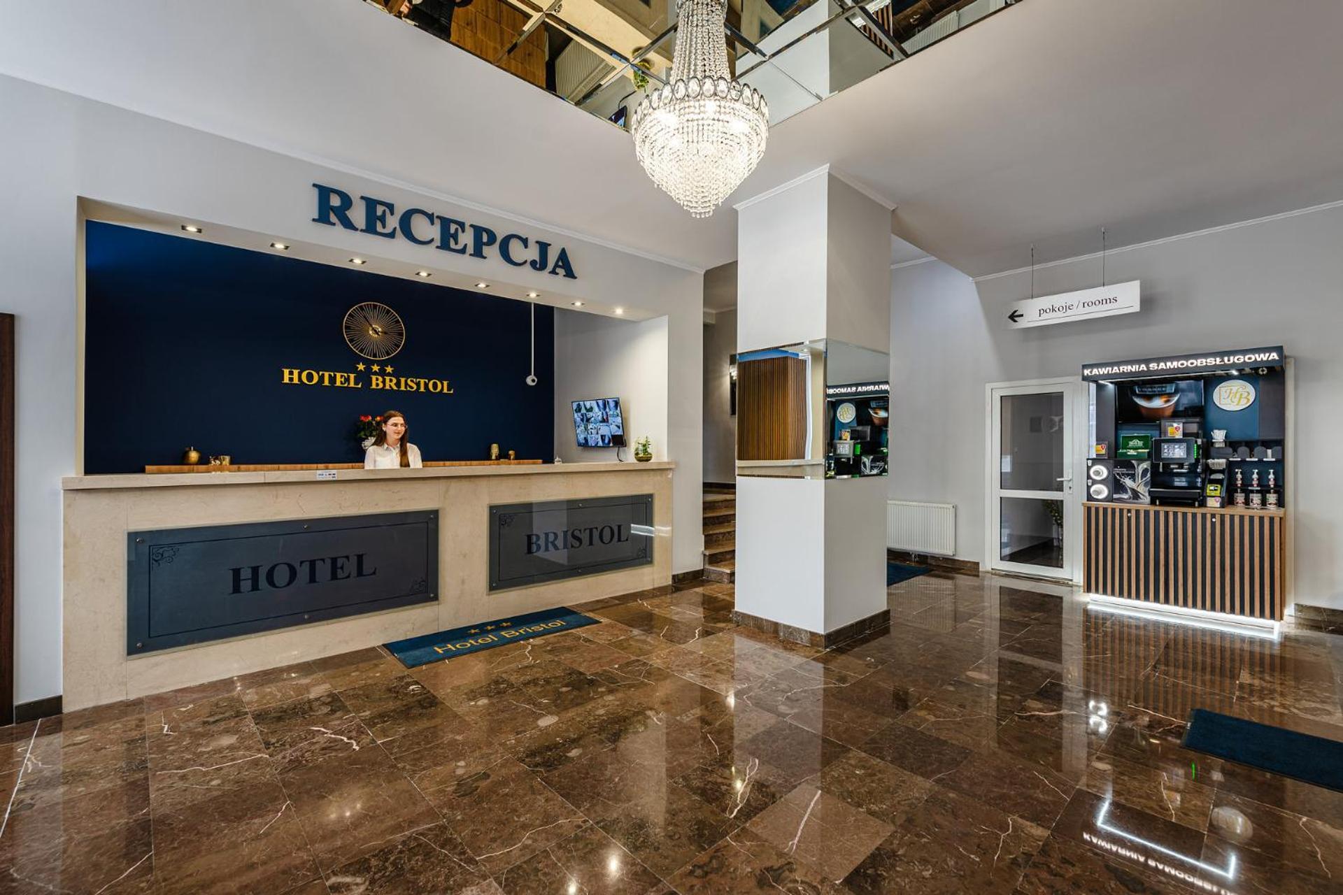 Hotel Bristol Kielce Extérieur photo