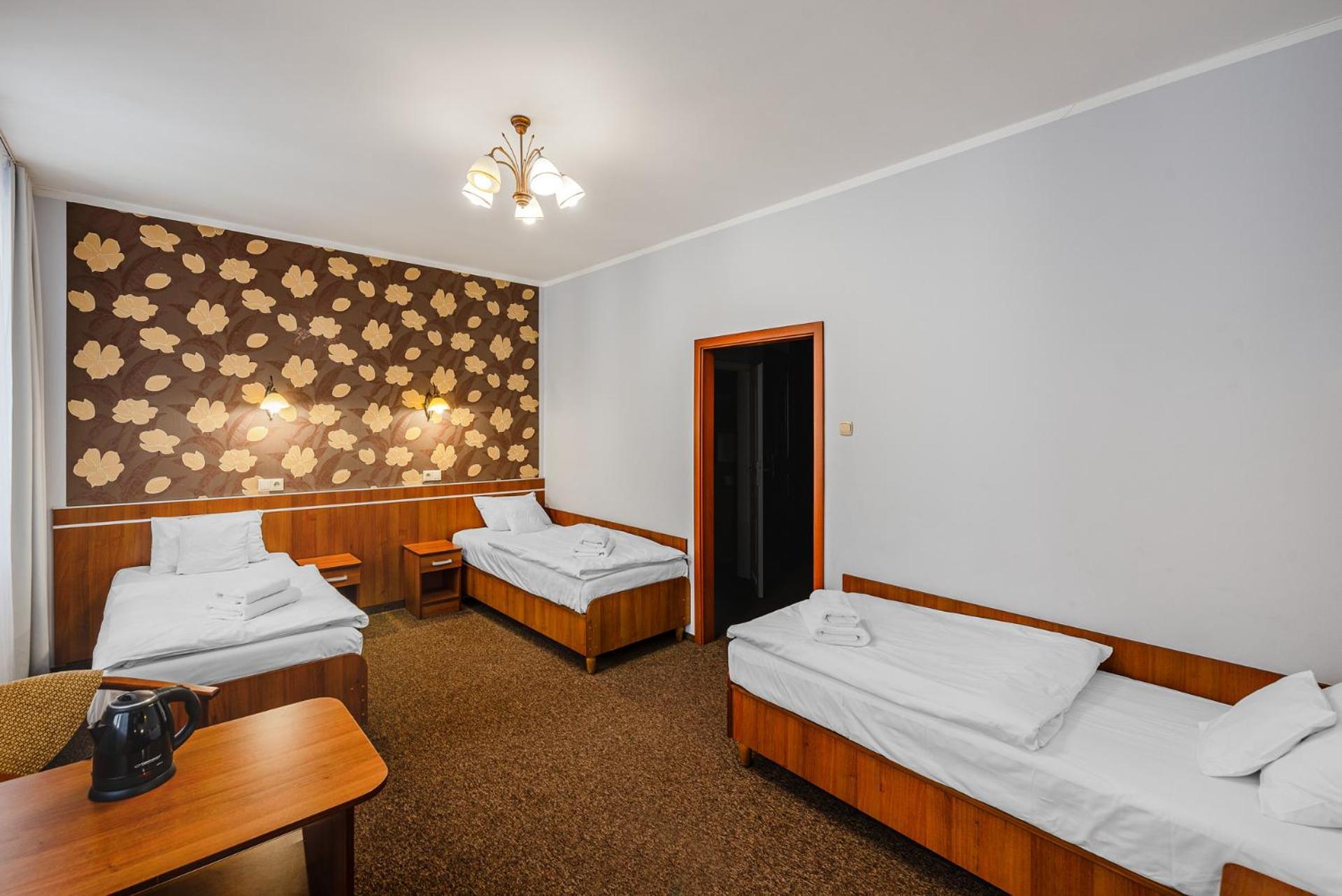 Hotel Bristol Kielce Extérieur photo