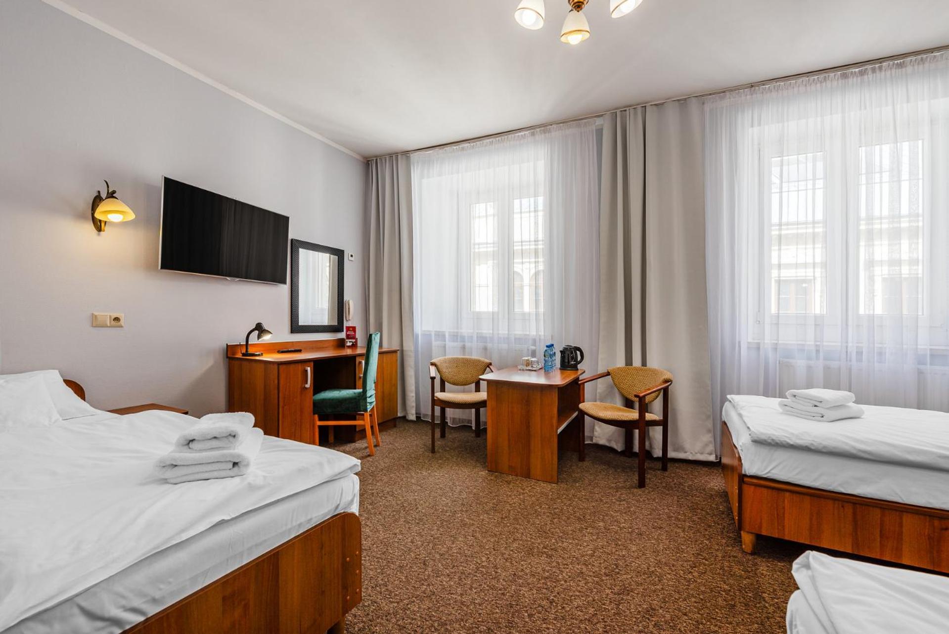 Hotel Bristol Kielce Extérieur photo